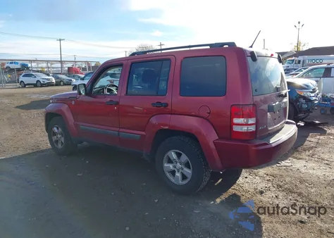 2012 Jeep Liberty Sport z USA, uszkodzony, nr VIN 1C4PJMAK5CW138086